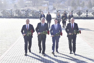 Quba: bir qrup gənc müəllim Fəxri Fərmanla mükafatlandırılıb