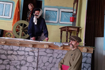 Qusar Dövlət Ləzgi Dram Teatrı yeni tamaşasını təqdim edib