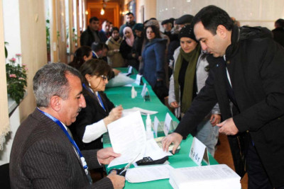 İsmayıllı sakinləri seçkilərdə iştirak edirlər