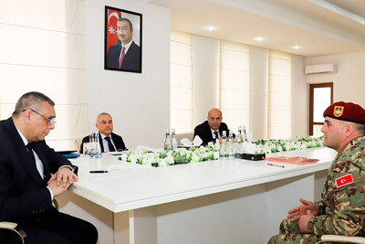 Şimal: SHXÇDX rəisi vətəndaşlarla görüşüb