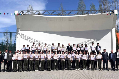 Quba: Hərbi-idman oyunlarının qaliblərinə diplom və medallar təqdim edilib