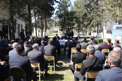 Xaçmaz: Qaracik Zeyid kəndində vətəndaşları narahat edən məsələlər dinlənilib