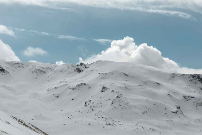Milli Hidrometeorologiya Xidməti: Şahdağa 27 sm qar düşüb