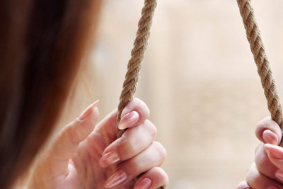 Xaçmaz sakini Bakıda intihara cəhd edib