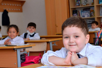 Bu gün 1-ci siniflərə sənəd qəbulu başlayır