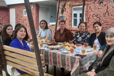 Qusar: Şirniyyatçı qadınlar görüşüblər