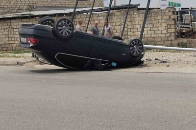 Qusarda avtomobil uşağı vuraraq öldürüb