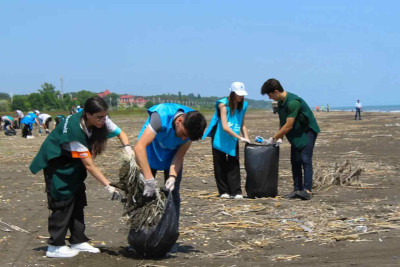 Xaçmaz: Nabranda dəniz sahilində aksiya keçirilib