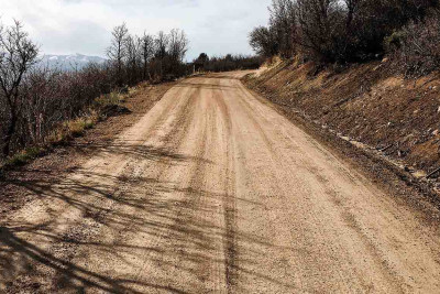 İsmayıllı: Muğanlı yolu sürücülərin kabusuna çevrilib
