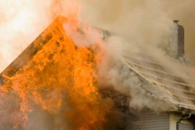 Xaçmaz: Ortaobada yanğın qeydə alınıb