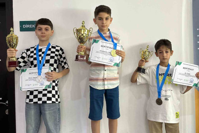 Qusar: Şahmatçımız paytaxtdan medalla qayıdır