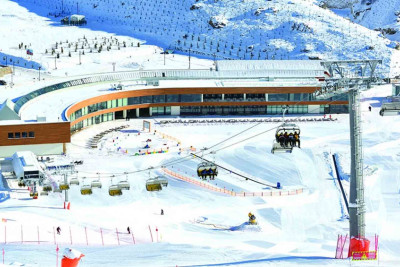 Qusar: ADY əməkdaşları Şahdağ zirvəsini fəth ediblər
