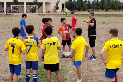 Xaçmaz: Ölkə kubokunun qalibi futbolçulara ustad dərsi keçib