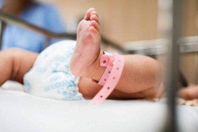 TƏBİB doğuş zamanı körpəsi ilə birlikdə vəfat edən Xaçmaz sakinin ölüm səbəbini açıqlayıb