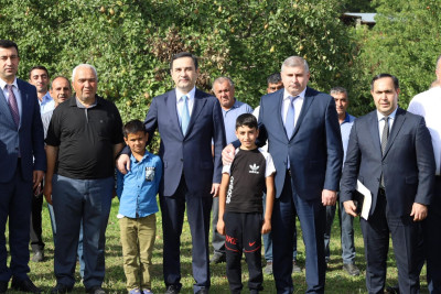 İsmayıllı icra başçısı Kəlfərəc sakinlərini qəbul edib