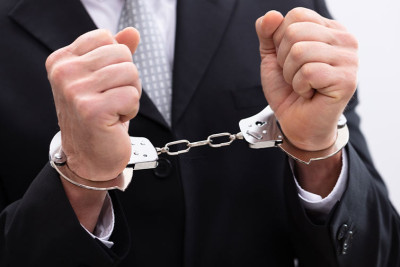 İsmayıllı şəhər inzibati ərazi dairəsi üzrə nümayəndəsi həbs edilib