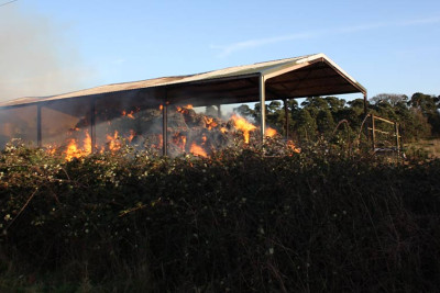 Əzizli kəndində yanğın baş verib