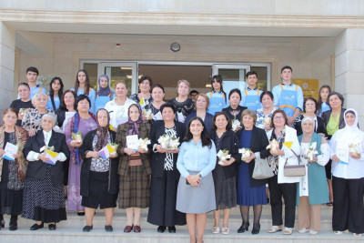 Xaçmazda təqaüddə olan pedaqoqlara bayram töhfəsi