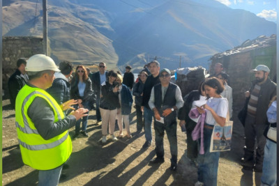 Xınalıqda qəzalı evlərin bərpası üçün layihələndirmə işləri görülüb