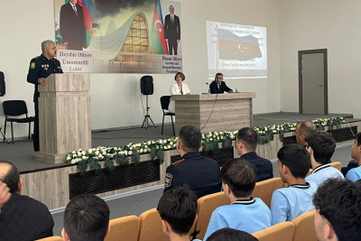 Siyəzən polisi məktəblilərlə görüşüb