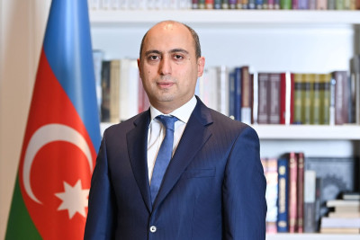 Nazirdən 1500 məktəbin bağlanması ilə bağlı AÇIQLAMA