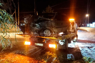 Qubada qəza olub, sürücü xəsarət alıb - VİDEO