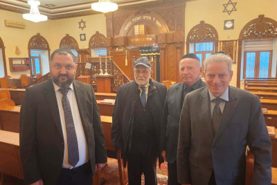 Moşe Levin Qırmızı Qəsəbəni ziyarət edib