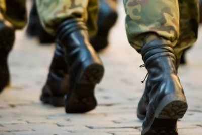Əsgərlik yaşının aşağı salınması son oxunuşdan keçdi  
