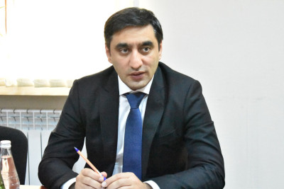 “İnstagram”da tanış olduğu qızla sevişdi, TUTULDU