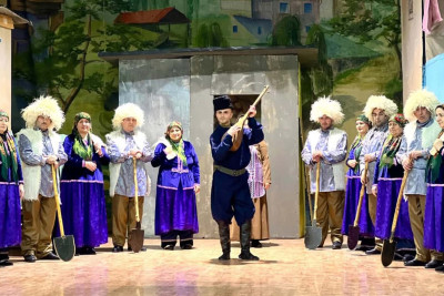 Qusar Dövlət Ləzgi Dram Teatrı Bakıda - VİDEO