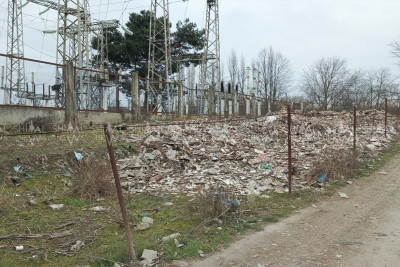 Xudatda işıq idarəsinin həyəti zibilliyə çevrilib - FOTO