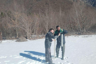 Yüksək dağlıq ərazilərdə qarölçmə işlərinə başlanılıb — FOTO