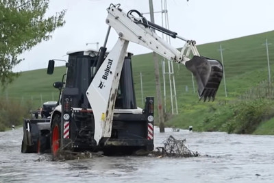 Şamaxıya gedən yolda hərəkət dayandı - VİDEO