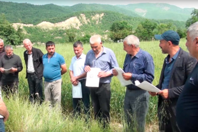 İsmayıllı sakinlərinin əkin torpaqları əllərindən alınır