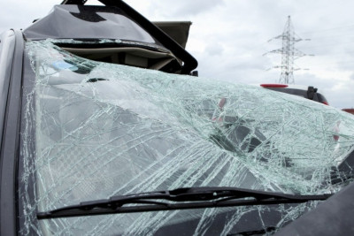 Qaxda yol qəzasında iki nəfər xəsarət alıb