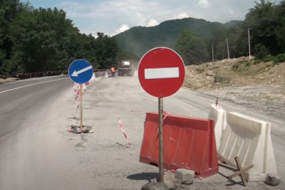 İsmayıllı-Qəbələ yolu niyə düzəlmir? - VİDEO