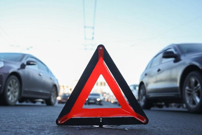 Qubada maşınlar toqquşdu: Yeniyetmə yaralandı