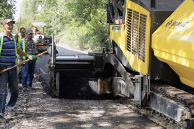 Xaçmazda sahibkarlar yol çəkirlər - FOTO