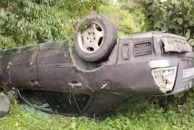 Zaqatalada “Mercedes” aşıb