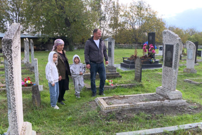 Zaqatalada şəhid ailəsi 33 il başqasının qəbrini ziyarət edib