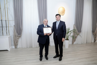 Nəzər Qafarov Fəxri Fərmanla təltif edildi