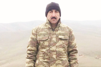 Şagirdləri ilə çiyin-çiyinə döyüşən Altay müəllim