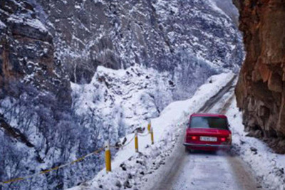 Xınalıqda köməksiz qalan turist xilas edilib