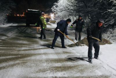 Ağsu dolaylarını buz bağladı