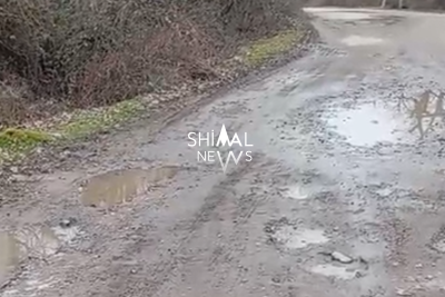 Oğuzda turistik kəndin yolu təmirsizdir