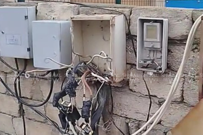 Xaçmazda potensial faciə riski – Məktəb yaxınlığında elektrik kabelləri açıq qalıb