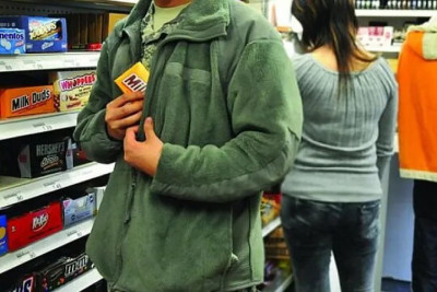 Qəbələyə istirahətə gedən oğlan oğurluq etdi: Cəzasız qaldı