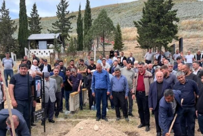 İranda qəza zamanı ölən diplomat İsmayıllıda dəfn olundu