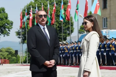 Milli Məclis Prezident və Birinci xanımı təbrik edib
