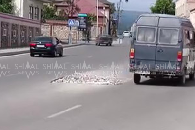 Qubada 1 aydır qazılan yol unuduldu: Təhlükə hər gün böyüyür